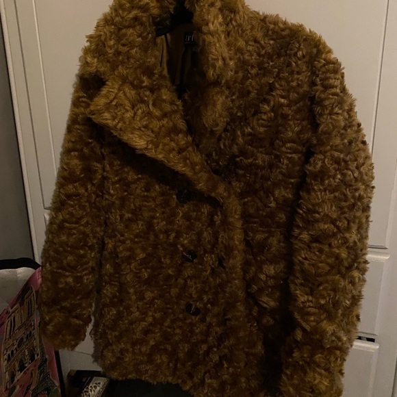 ZARA FAUX FUR COAT - Picture 3 of 10